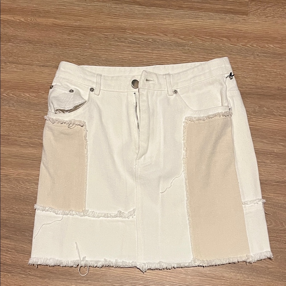 Paper moon Stylish White and Cream Women's denim Skirt nwt